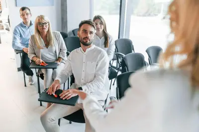 Oferta szkolenia: co powinna zawierać i jak uzyskać korzystną ofertę szkolenia?