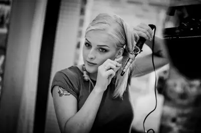 Jakie funkcje powinna mieć dobra suszarko-lokówka?