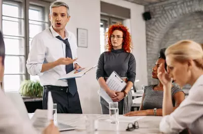 Zarządzanie konfliktem w zespole dla menedżerów i kierowników