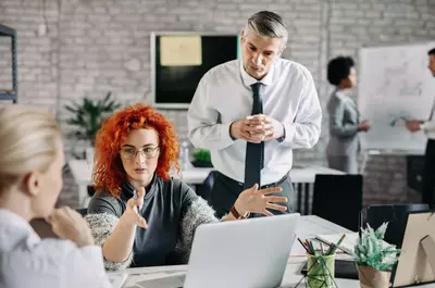 Asertywność w pracy – jak być asertywnym w pracy zawodowej?