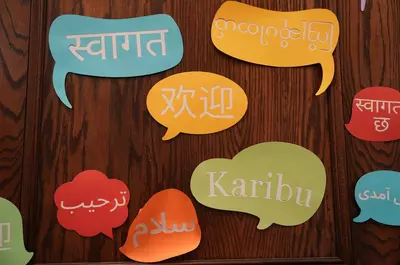 Dlaczego nauka języków obcych w XXI wieku to konieczność? Rola profesjonalnych tłumaczeń w edukacji i biznesie